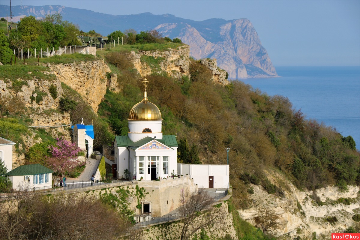 Свято-Георгиевский монастырь