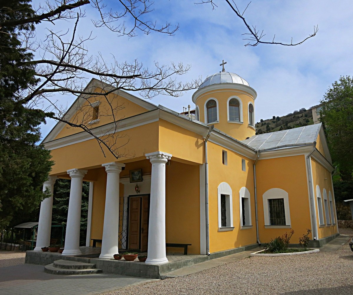 Храм 12 Апостолов в Балаклаве